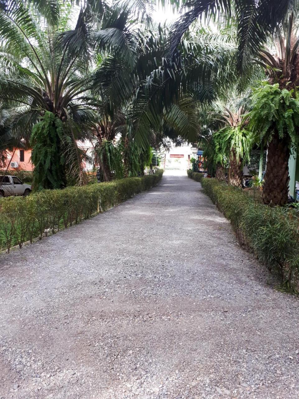 Bantatuk Resort & Restaurant Banthakhun Kültér fotó
